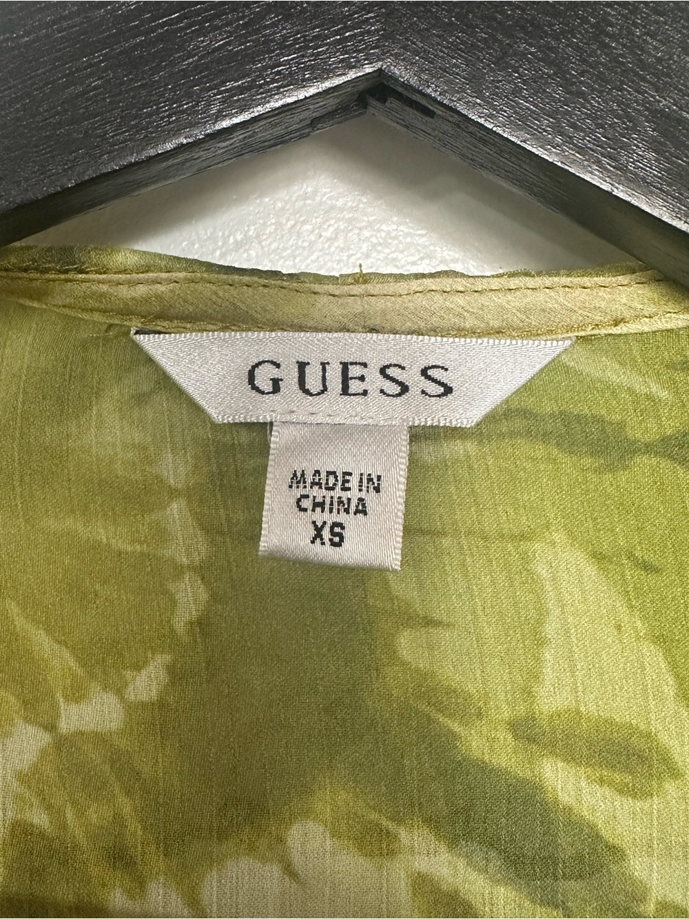 GUESS Green Ruffle V-Neck Blouse - Picture 4 of 5